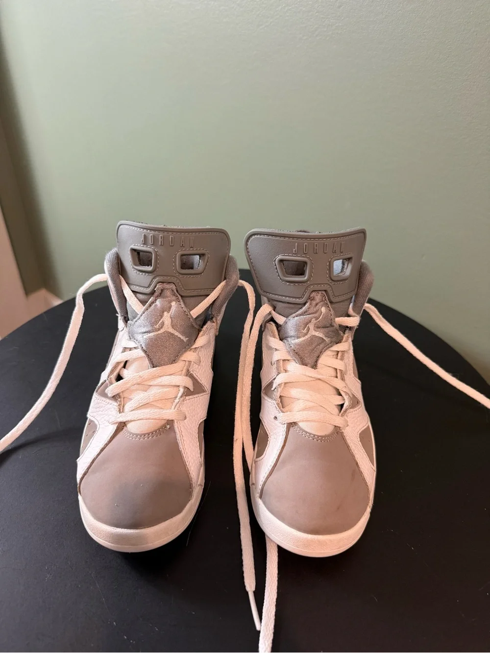 Tyler Jordan 6 retro, gray, and white sides 2,5Y sz